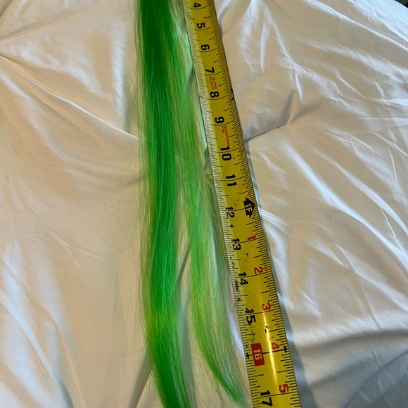 New clip in hair extensions - Picture 3 of 4